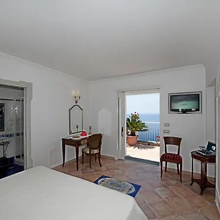 Calante Luna Guest house 2*