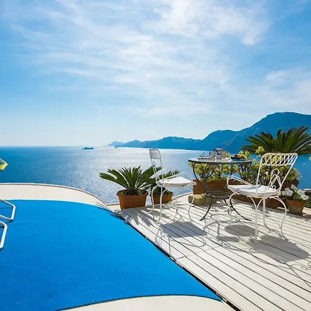Calante Luna Guest house 2*