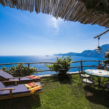 Guest house Calante Luna 2*