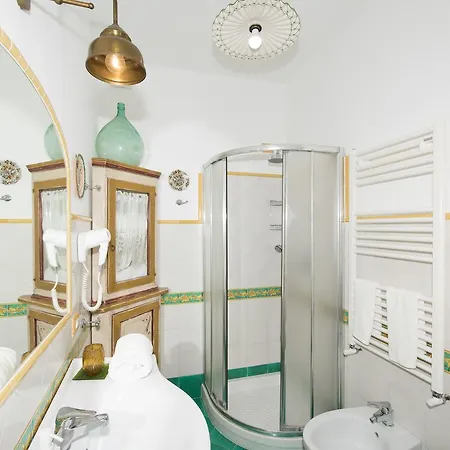Guest house Calante Luna 2*