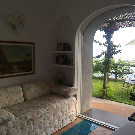 Calante Luna Guest house 2*