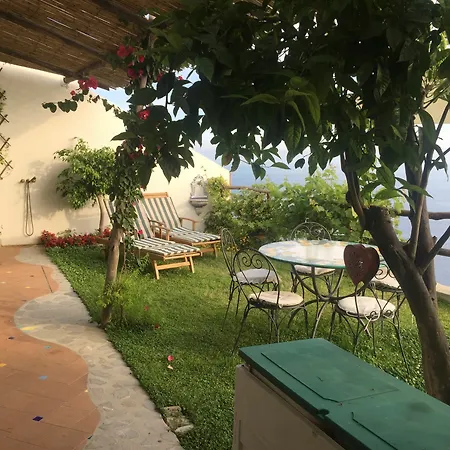 Calante Luna Guest house Praiano
